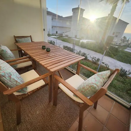 דירה Charming 3 Bedrooms With A Sea View