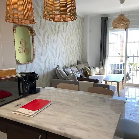 דירה Charming 3 Bedrooms With A Sea View