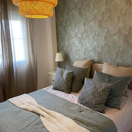 דירה Charming 3 Bedrooms With A Sea View מנילבה