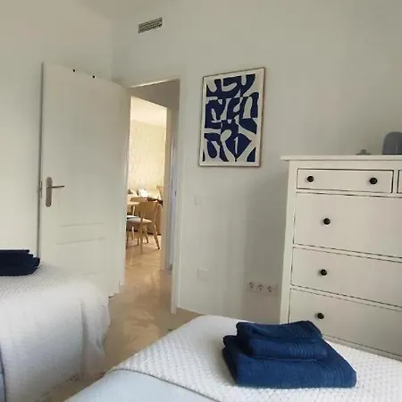 Charming 3 Bedrooms With A Sea View *